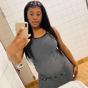 Meet your Posher, Derricka